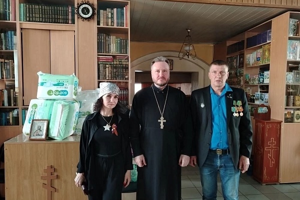 Состоялась передача гуманитарной помощи волонтёрам СВО