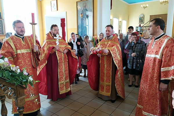 Празднование Антипасхи в Никольском храме