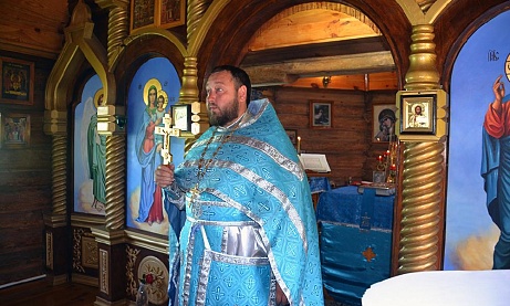 Протоиерей Антоний Шварёв совершил литургию в ИК-7