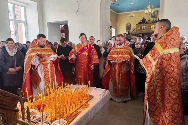 Празднование Радоницы в нашем храме