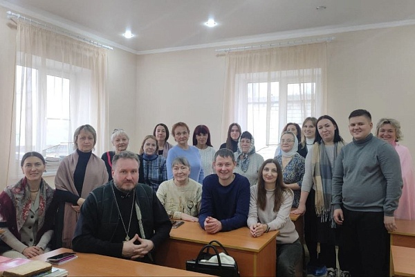 Работа "Библейского общества Никольского храма" 