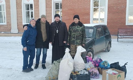 Прихожане Никольского храма  отправили гуманитарную помощь в зону СВО