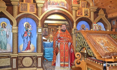 Протоиерей Антоний Шварёв совершил литургию в храме в честь иконы Божией Матери "Взыскание погибших" при исправительной колонии №7