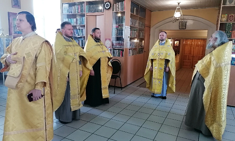 Всенощное бдение в канун праздника первоверховных апостолов Петра и Павла