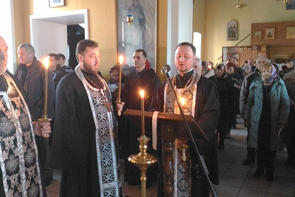 Повечерие с чтением Великого покаянного канона преподобного Андрея Критского
