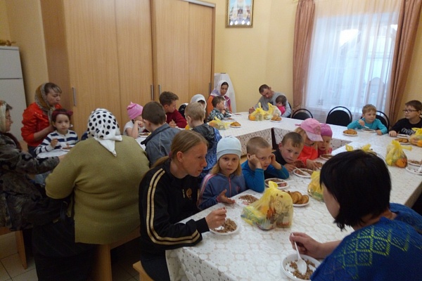 Благотворительный пасхальный обед