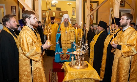 В канун престольного праздника митрополит Серафим совершил всенощное бдение в нашем храме