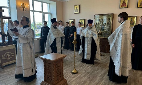 Протоиерей Александр Филиппов сослужил ректору Пензенской духовной семинарии за всенощным бдением