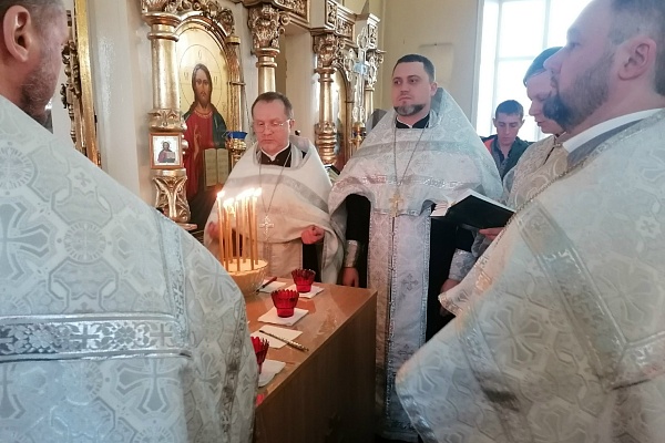 Протоиерей Александр Филиппов совершил Таинство Соборования