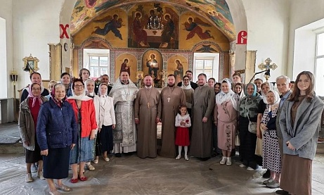 Поздравление с Днём рождения настоятеля протоиерея Александра Филиппова