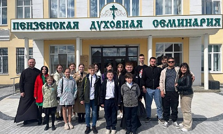 В Пензенской духовной семинарии состоялся концерт ВИА «Точка Света» из города Кузнецка