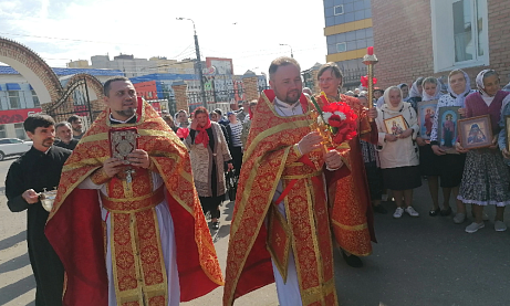 В субботу Светлой седмицы протоиерей Александр Филиппов совершил Божественную литургию