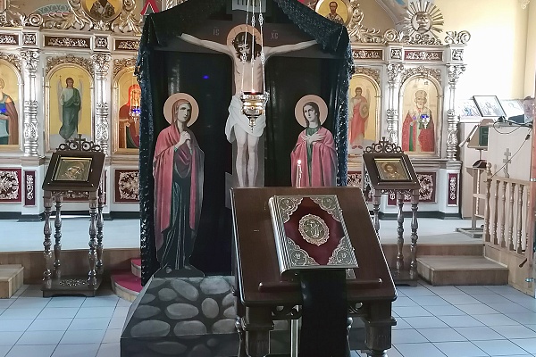  Протоиерей Александр Филиппов совершил вечерню с чином Пассии