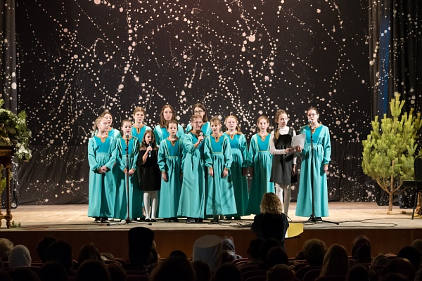 Участие в Фестивале воскресных школ "Рождественские сказки"