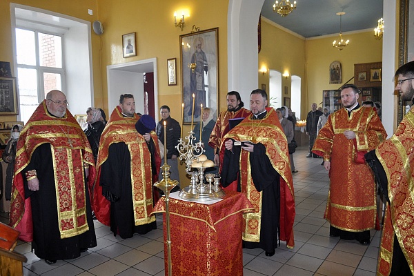 Всенощное бдение в канун дня памяти святителя Николая Чудотворца