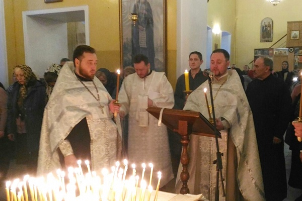 Заупокойное богослужение в канун Вселенской родительской субботы